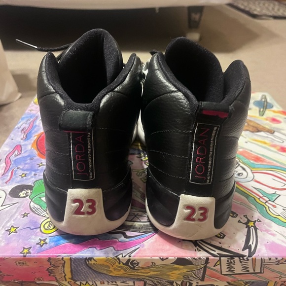 Jordan Retro 12 Playoff kids size 5 women’s size 6.5 - Picture 5 of 5